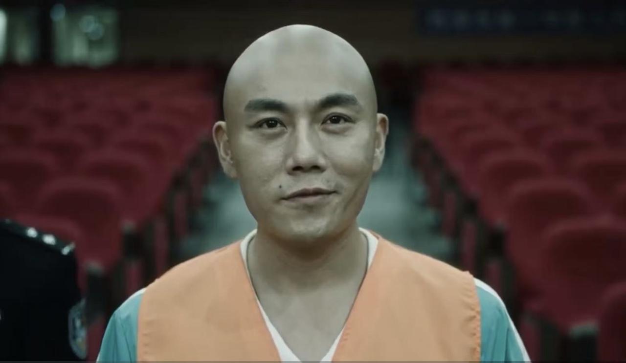 秦昊不像是演的！

在《扫毒风暴》的最后，秦昊饰演的卢少骅被抓，他依然嚣张，依然