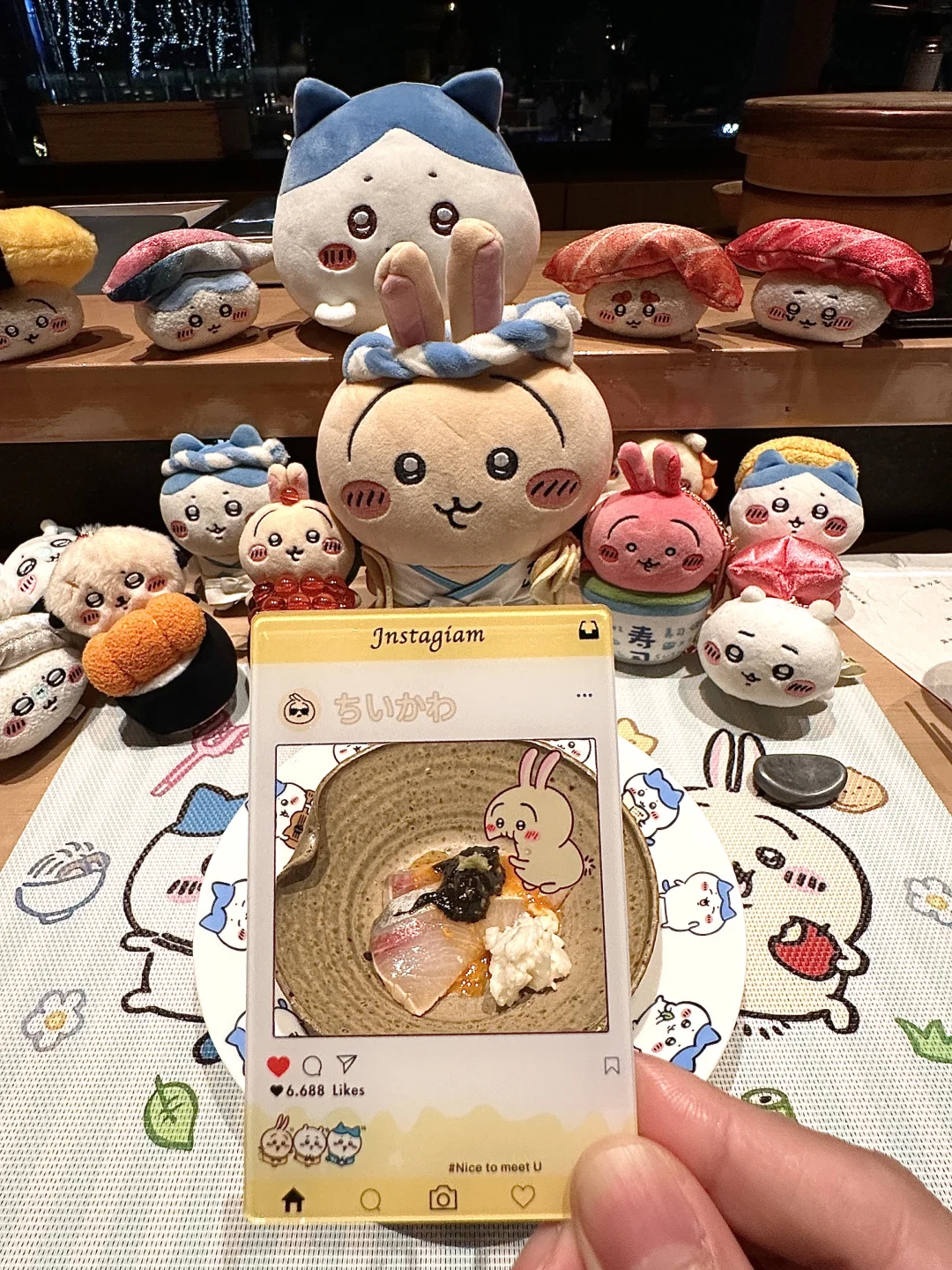 深圳太超前了！惊现 chiikawa 一起吃日料...