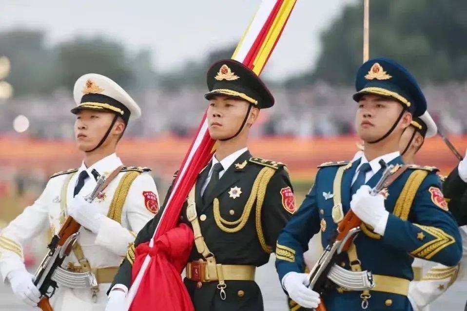 最近在网上看到这样一段歪论：“孩子你要记住：养大你的是你的父母！你从不欠“祖国和