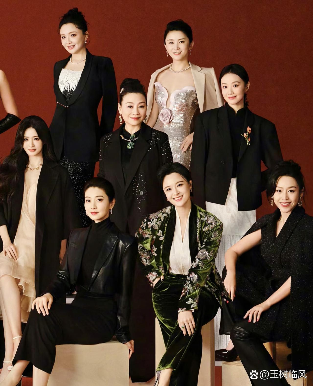 重温经典电视剧 《甄嬛传》演员
看看这张照片，十几年过去了 娘娘们依旧风华绝代。