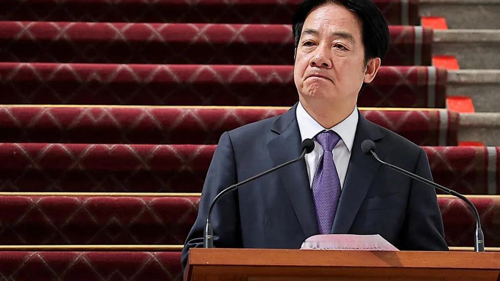 震传媒今日公布最新民调，赖清德满意度方面，44.1%满意、43.3%不满意。与上