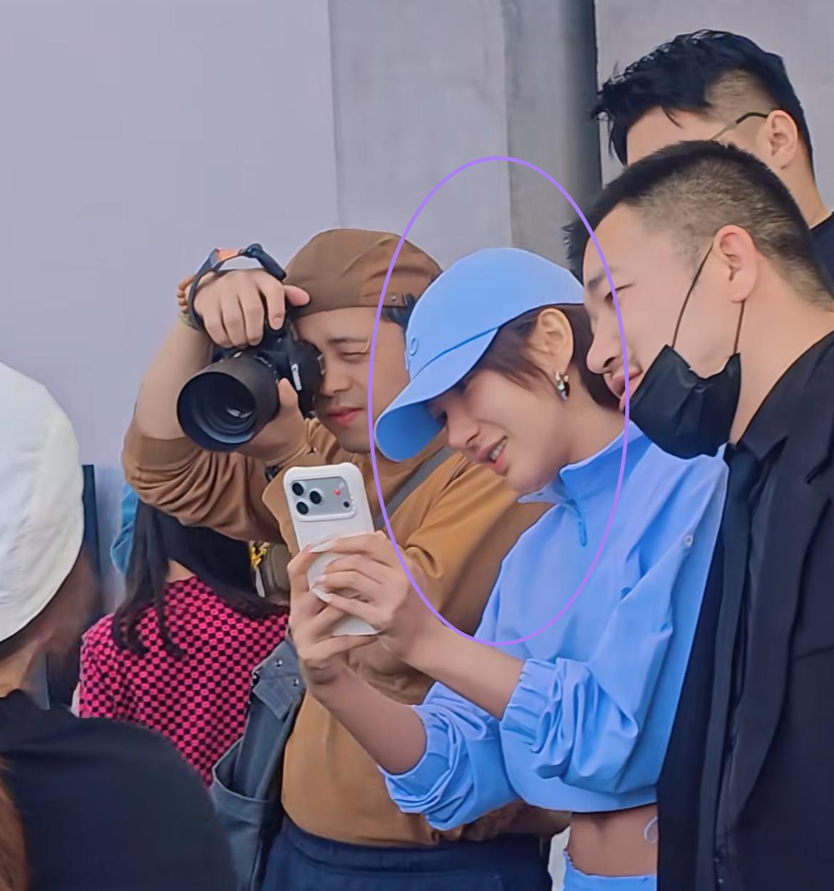 网红“猴哥说车”终于迎来了新恋情，算一下时间，也确实该进行下一段感情了。
去年1