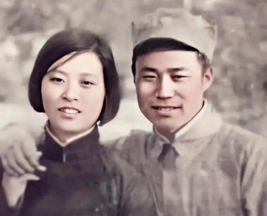 1978年，王近山在弥留之际，叮嘱身边的儿女说：“我一辈子都不会原谅你们的母亲，
