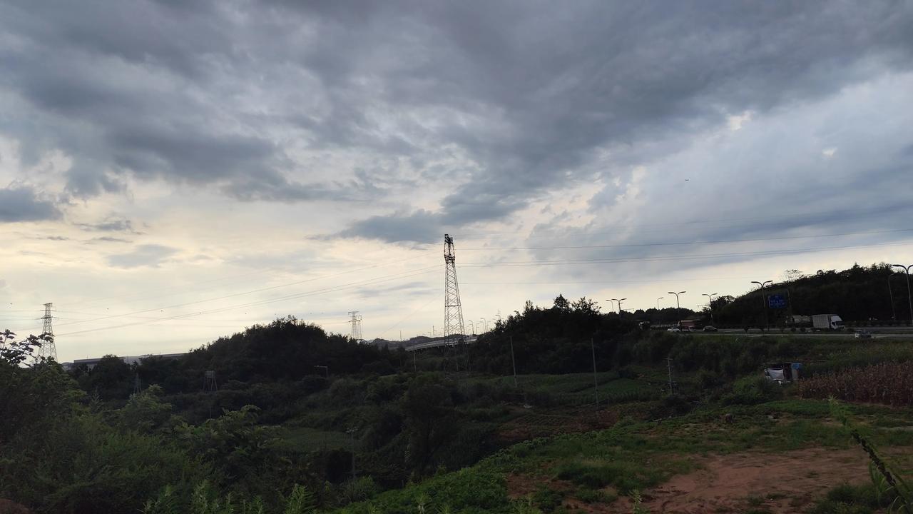 夏日生活打卡季随手拍天空之城的风景分享自然风景照片