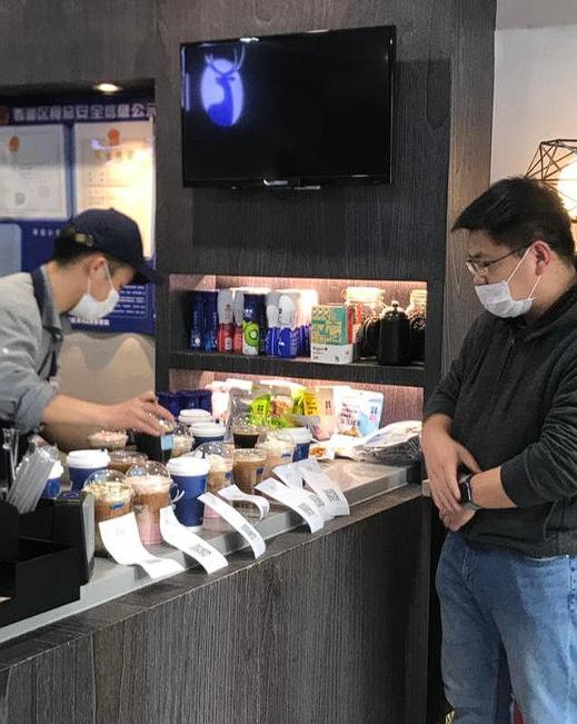 “26 岁应聘被嫌年纪大，你给我发退休金吗？” 广东惠州，女子找工作去瑞幸咖啡面
