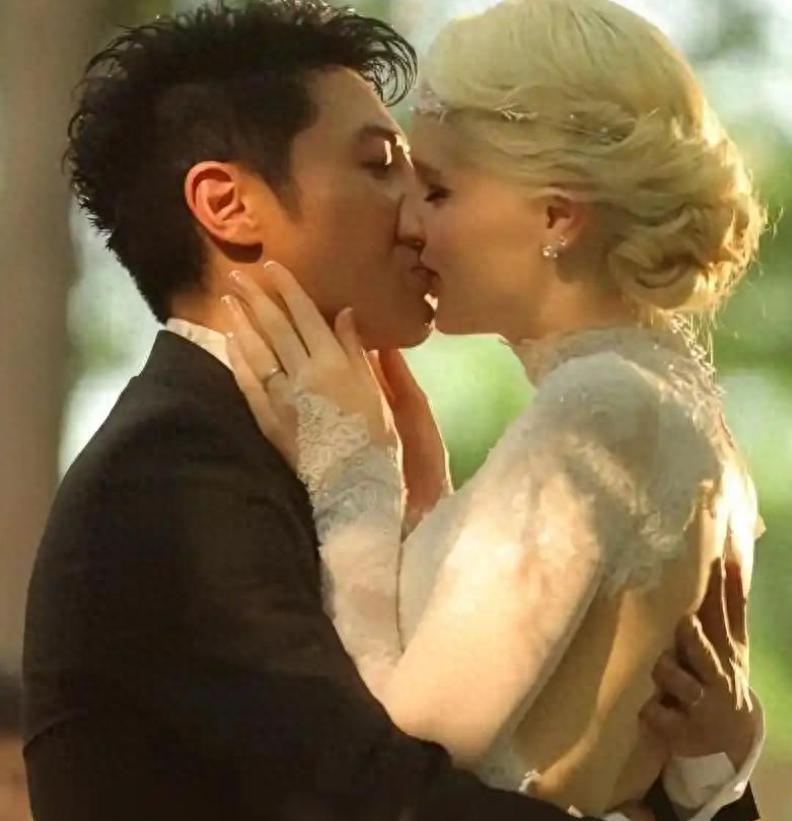 4月才刚过一半，50岁的撒贝宁就迎来了一个超重磅的好消息，直接冲上热搜！这不仅是