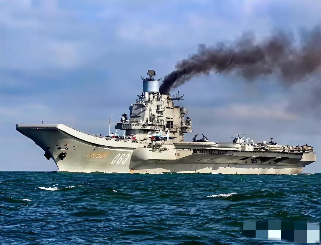 被西方称为“超级煤炉”，并笑话说“敌人在百里之外都能靠烟雾找到它”的俄罗斯，库玆