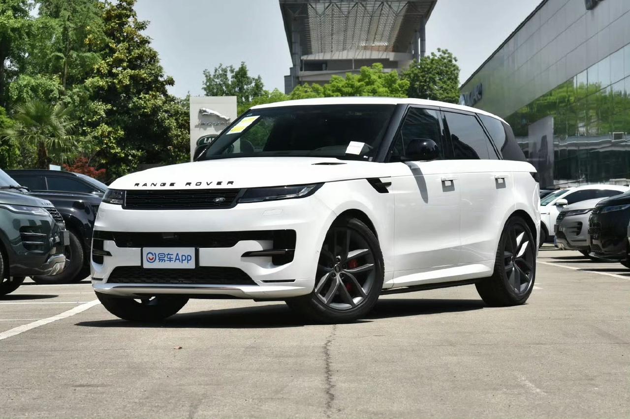揽胜运动跟奥迪Q8你会选择哪款呢？ 揽胜suv 路虎揽胜 路虎揽胜和路虎发现的区