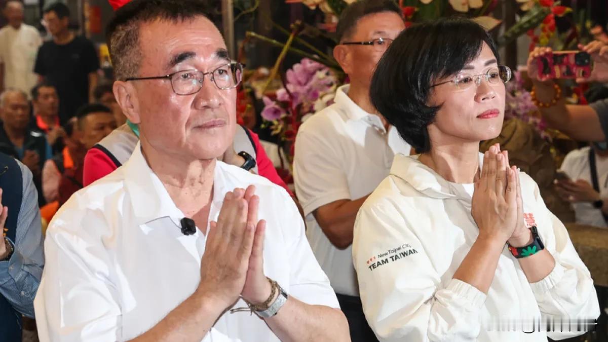 新北民调大反转！苏巧慧1.1%反超李四川，专家怎么看？
 
最新新北市长民调，苏