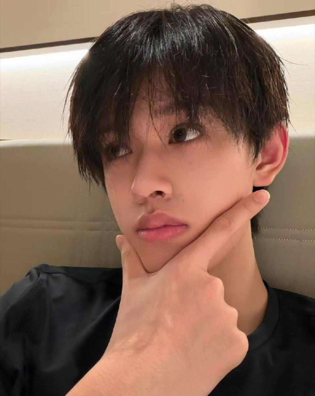 张极新音多机位直拍合集 哇塞！每一帧都似精心雕琢的艺术品，精准踩中审美点。多机位