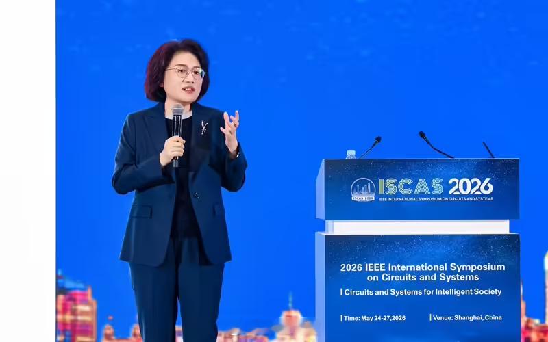 【华为高管称可持续对标另一条路径】在今天的 2026 国际电路与系统研讨会，华为