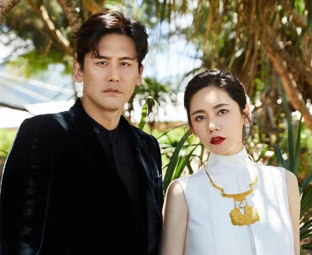 秋瓷炫和于晓光，感情怎么样了？

正值情人节，内娱的明星夫妻也忍不住秀起了恩爱，