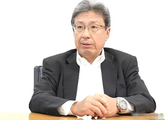 日本前首相安倍晋三留下的“托孤老臣”今井尚哉闯入高市早苗的办公室就破口大骂，直接