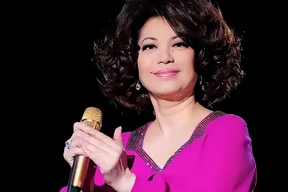 1984年，27 岁的蔡琴与导演杨德昌结婚。男人说了一句“我们来一场所柏拉图式的