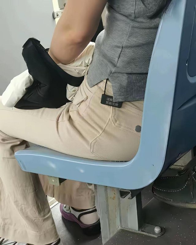 真有人这么明目张胆吗？ 