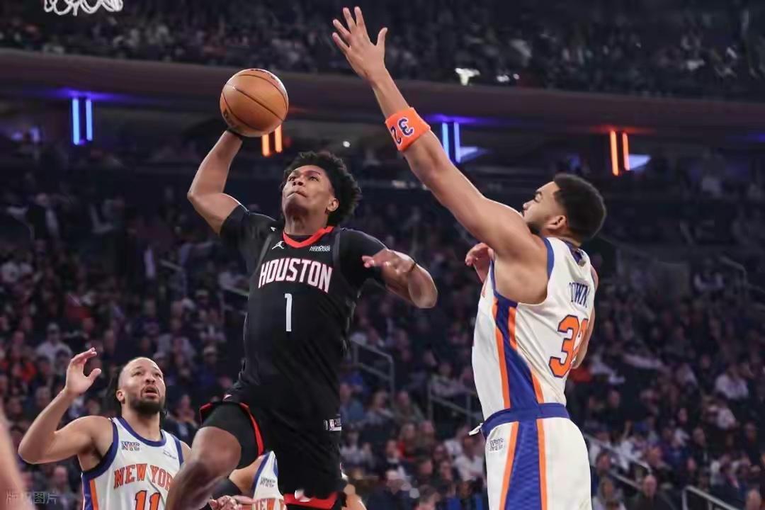 NBA 杜兰特空砍30+6+3 布伦森末节爆发 唐斯25+7 尼克斯末节逆转火箭