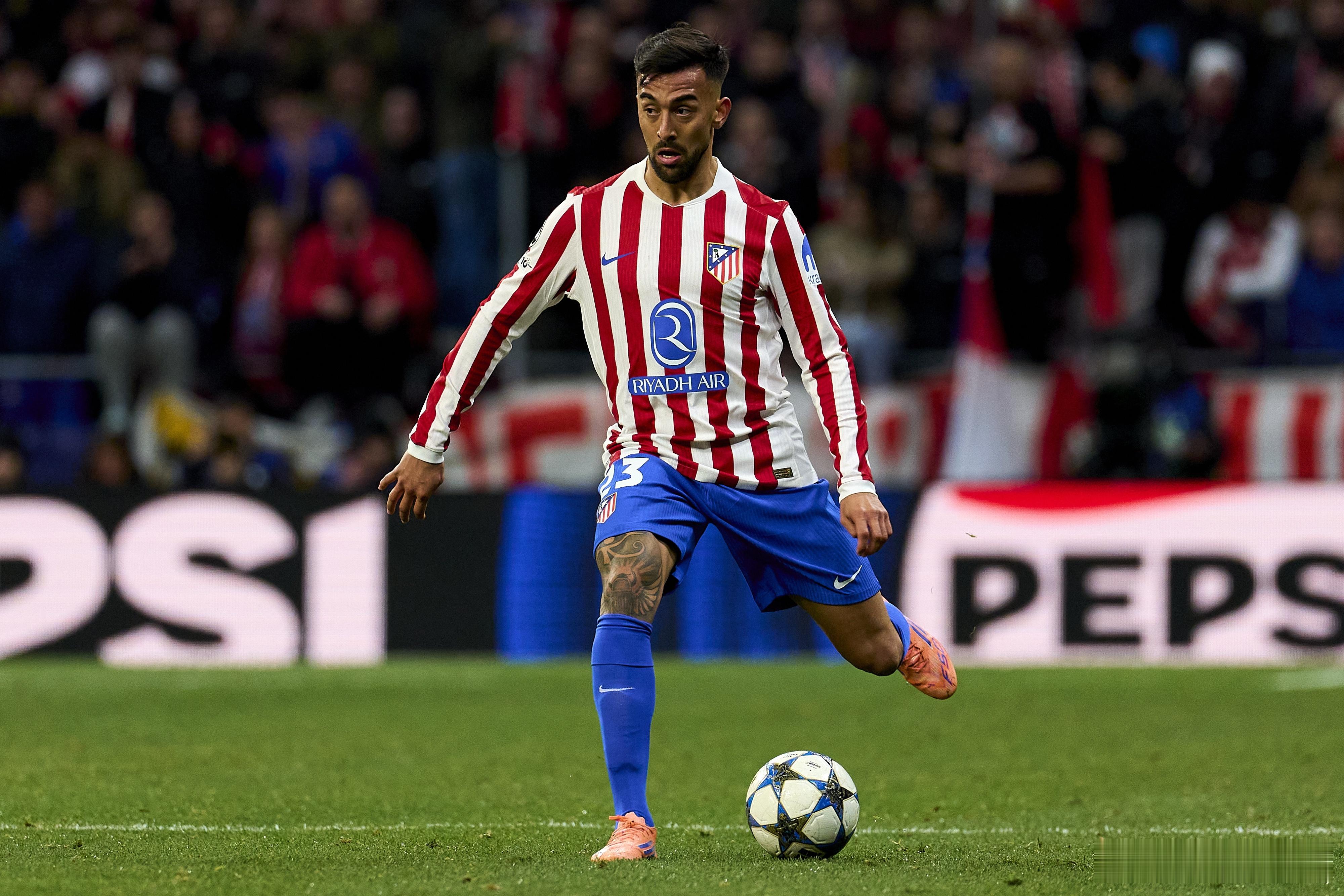 4月25日讯 据西班牙媒体《马卡报》报道，马竞可能与尤文重新协商冈萨雷斯的买断费