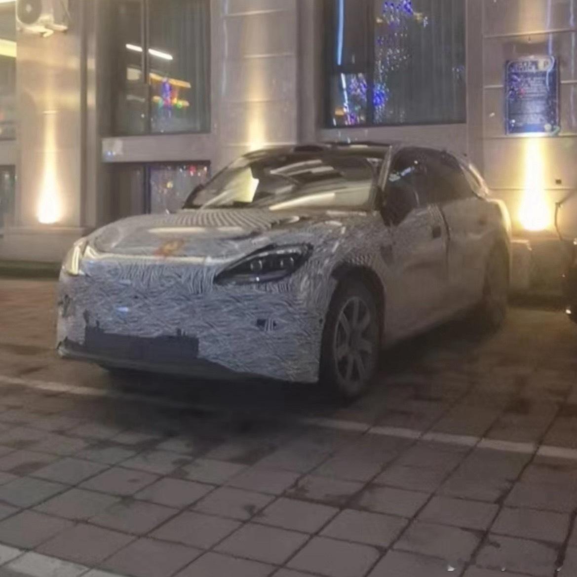 疑似启境SUV谍照曝光！和启境GT同款的车灯非常明显的“出卖”了他