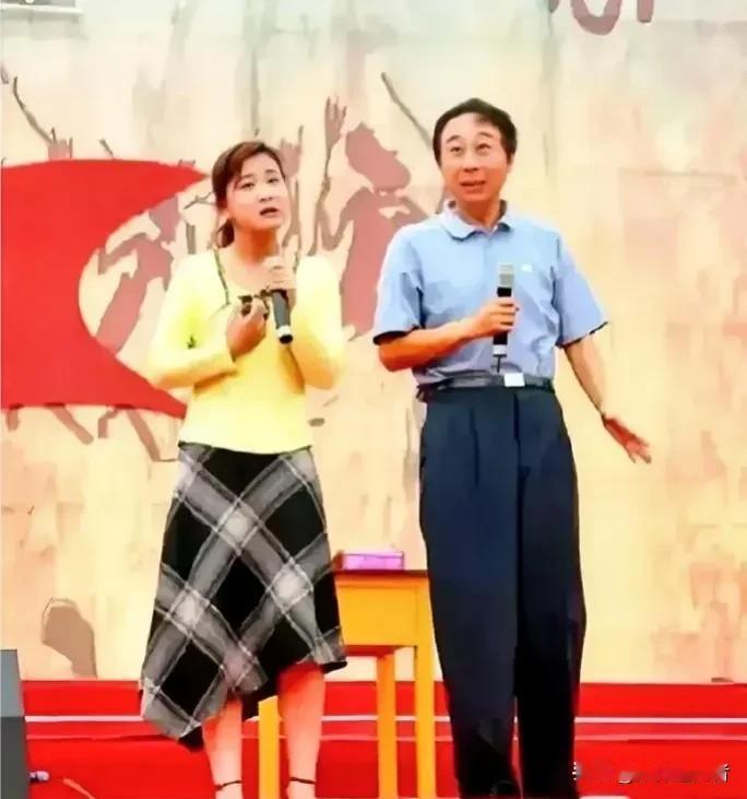演艺界四十六对著名的师徒，你还知道哪些？
马三立——阎笑儒
刘宝瑞——唐杰忠
侯