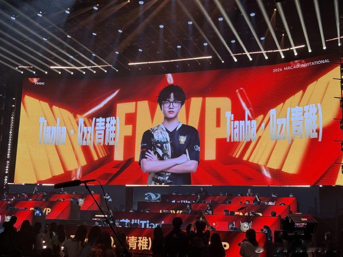 青稚首个国际赛FMVP青稚也是给我们展现了相当厉害的技巧，让我们看了一场酣畅淋漓