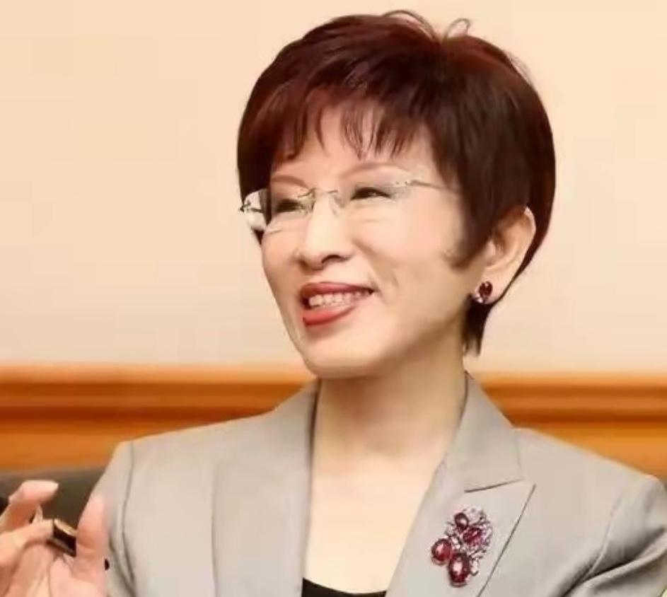 郑丽文当选国民党主席有可能是党内各派系的圈套，她有可能要步洪秀柱的后尘黯然离场。