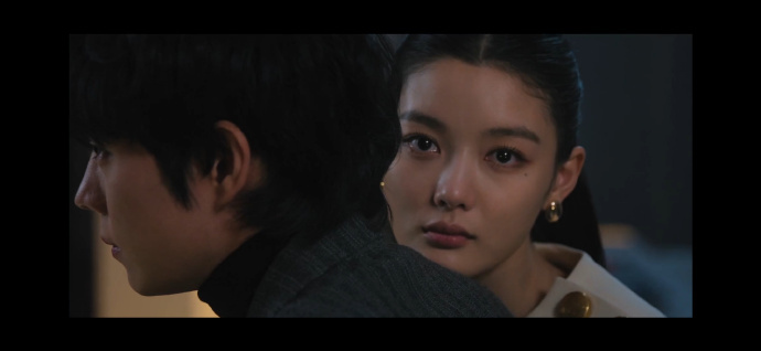 谈及作品话题，于正直言《延禧攻略》不比《亲爱的 X》差，还爆料有部剧本比《亲爱的