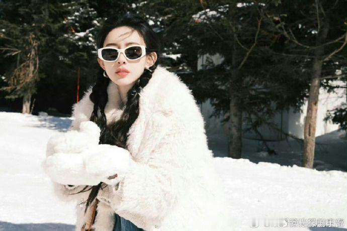 #孟子义是钝感力人生导师吧# 佩服孟子义拥有这种钝感力，她能够以一种超然的心态面