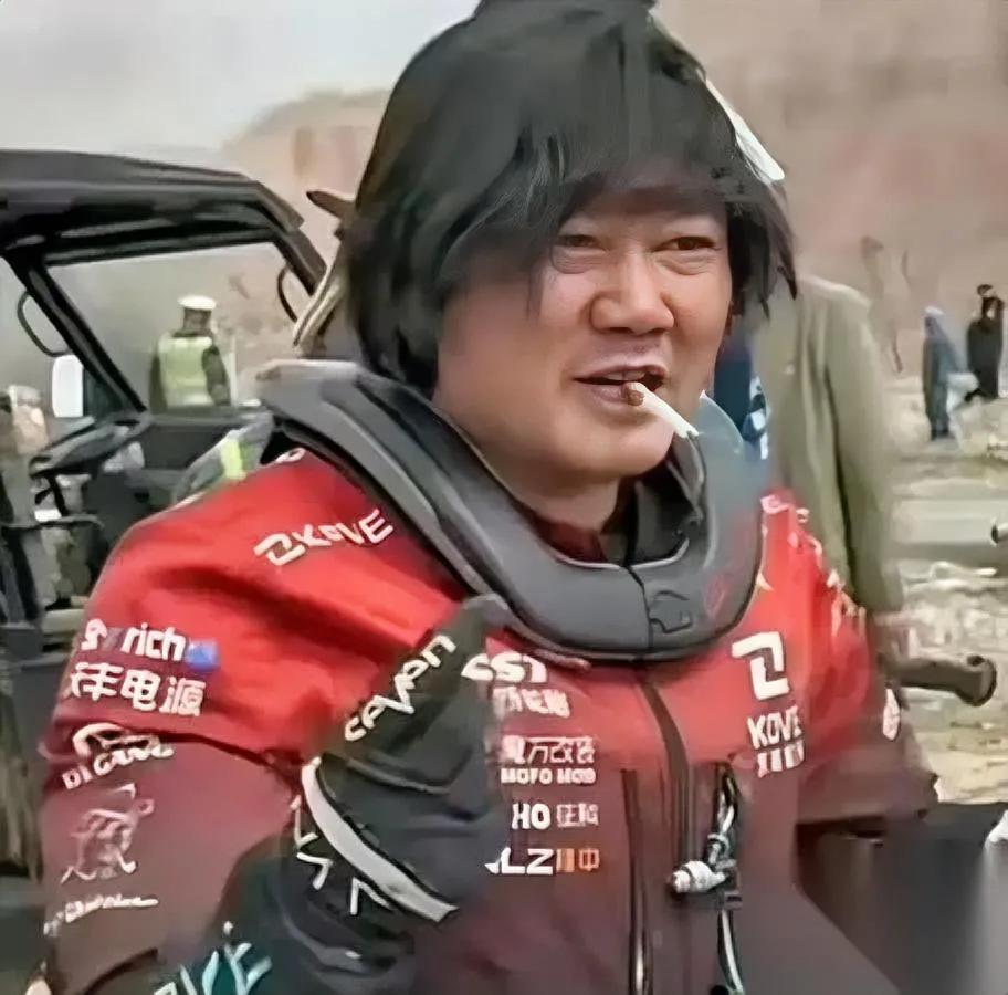 国产机车圈出了个狠人！

他卖房造车只为干件大事

张雪这个名字，在国产机车圈堪