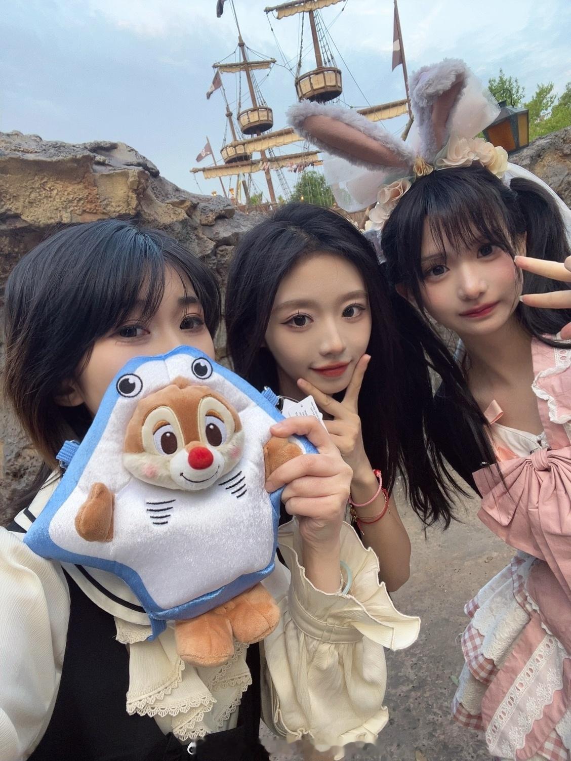 去年和美少女们在迪士尼，也能当做是今天是事儿吧 上海·上海迪士尼度假区