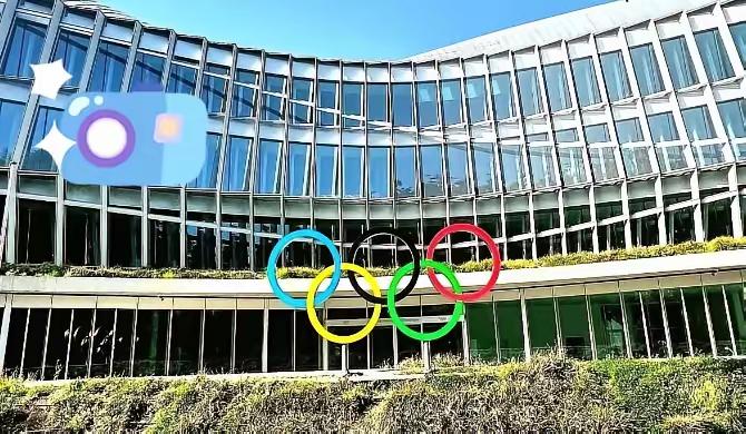 国际奥委会副主席胡安·安东尼奥·萨马兰奇最近在洛桑公开说起“对北京2008年设置