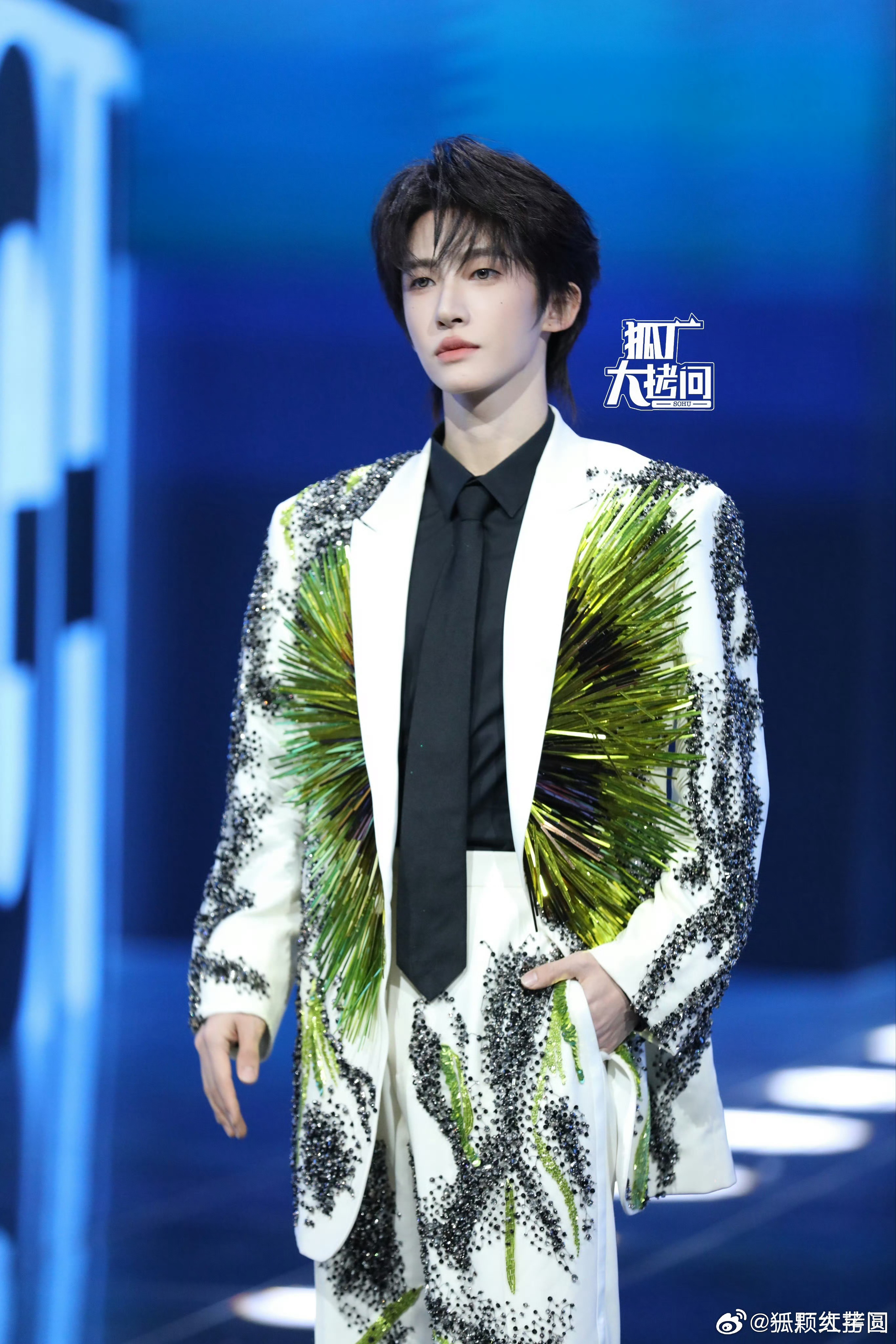 微博之夜红毯男明星红毯第一波生图！丁禹兮 曾舜晞 宋威龙 刘宇 王安宇 邓为 