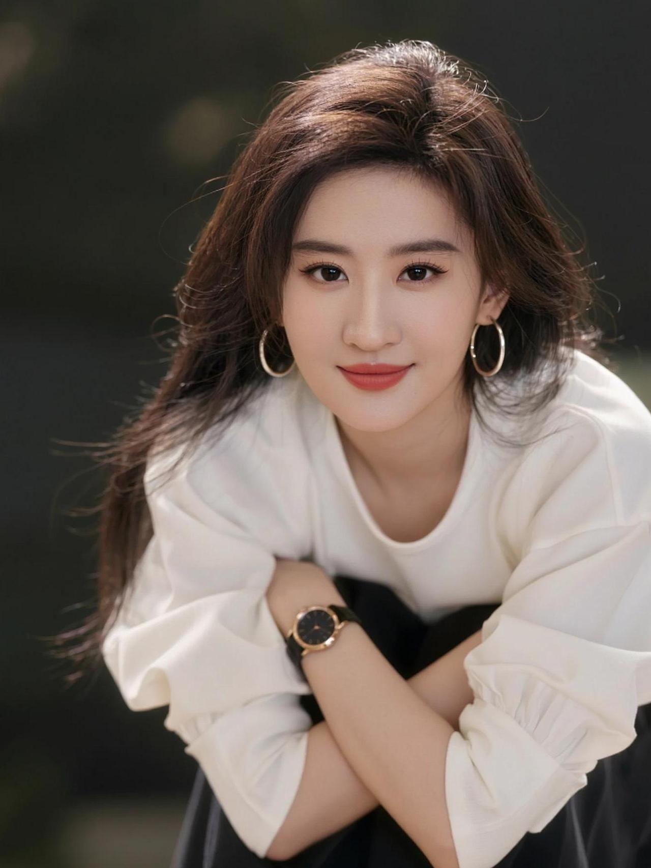 独处何尝不是一种快乐 抖音ai创作 大女主 爱了爱了 日常生活