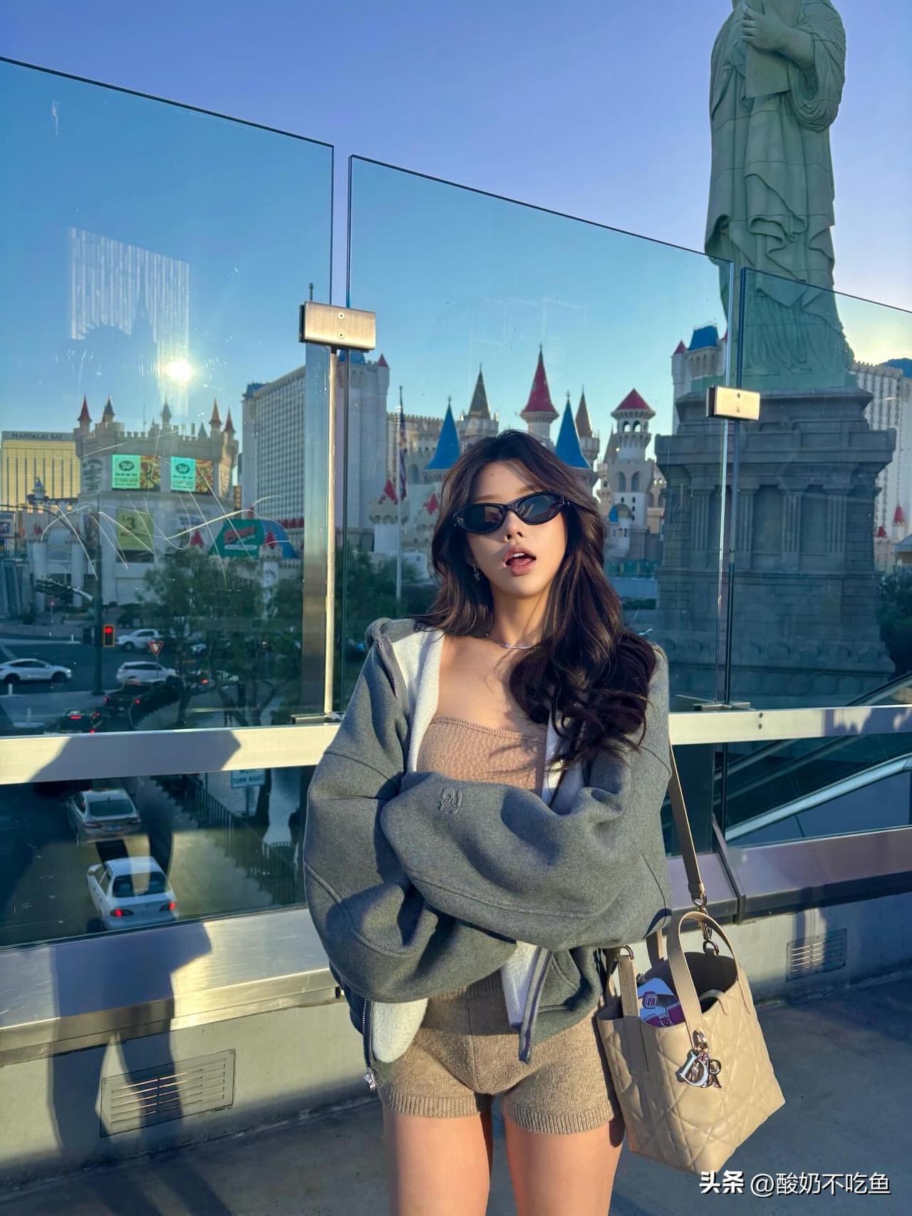 拍照记录生活，核心是把转瞬即逝的日常，变成能触摸、能回味的具象记忆，不是为了精致