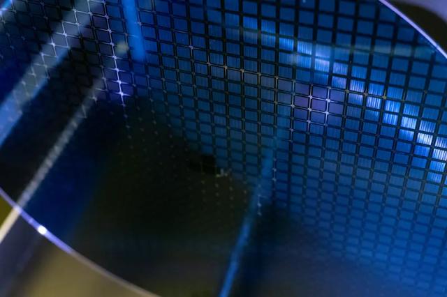 日本在光刻胶领域难对中国“卡脖子”

2026年1月7日，商务部就原产于日本的进