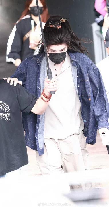 敖瑞鹏跑不动了噗怎么又心疼又好笑！敖瑞鹏跑不动了…敖瑞鹏终于好好走路了孩子终于能