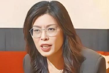 这次不光是日本坐不住了，美国跟德国都坐不住了，因为郑丽文把桌子给掀了，没给这几个