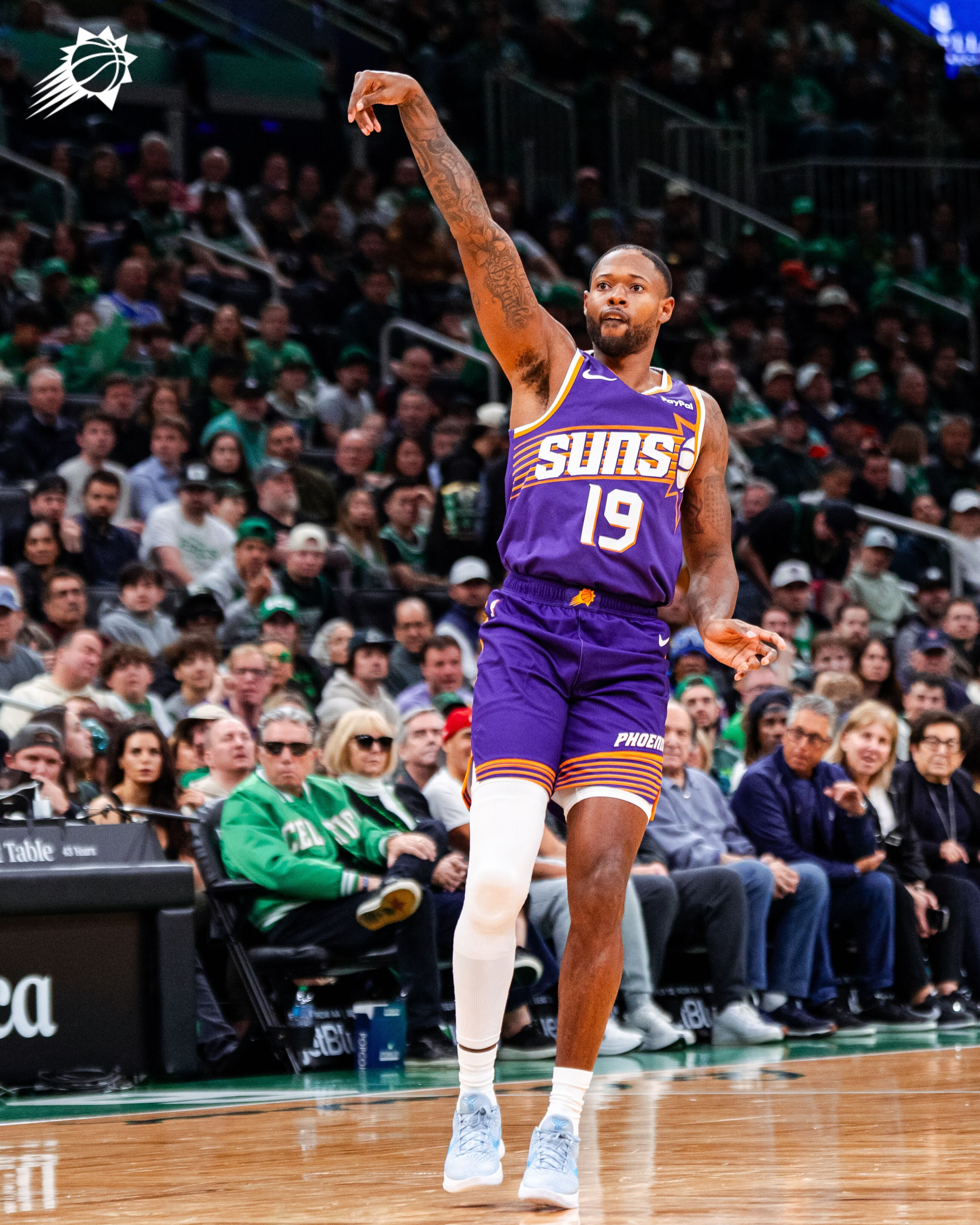 海史密斯半场表现亮眼出战8分钟，三分2投2中拿到6分！菲尼克斯太阳 ｜旭日东升 