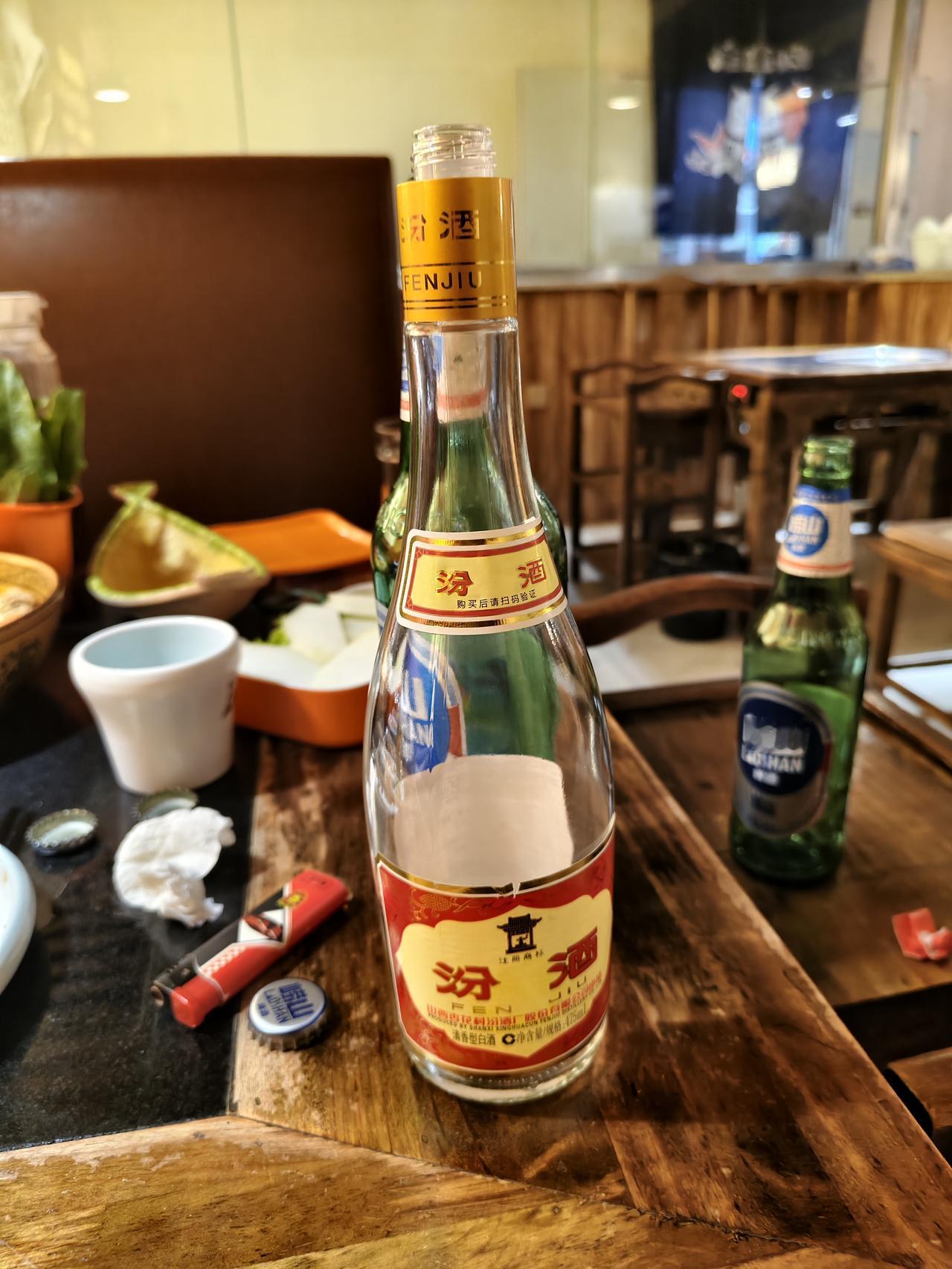 人生像醇酒
有时浓烈有时薄
友情岁月
滴滴在心头