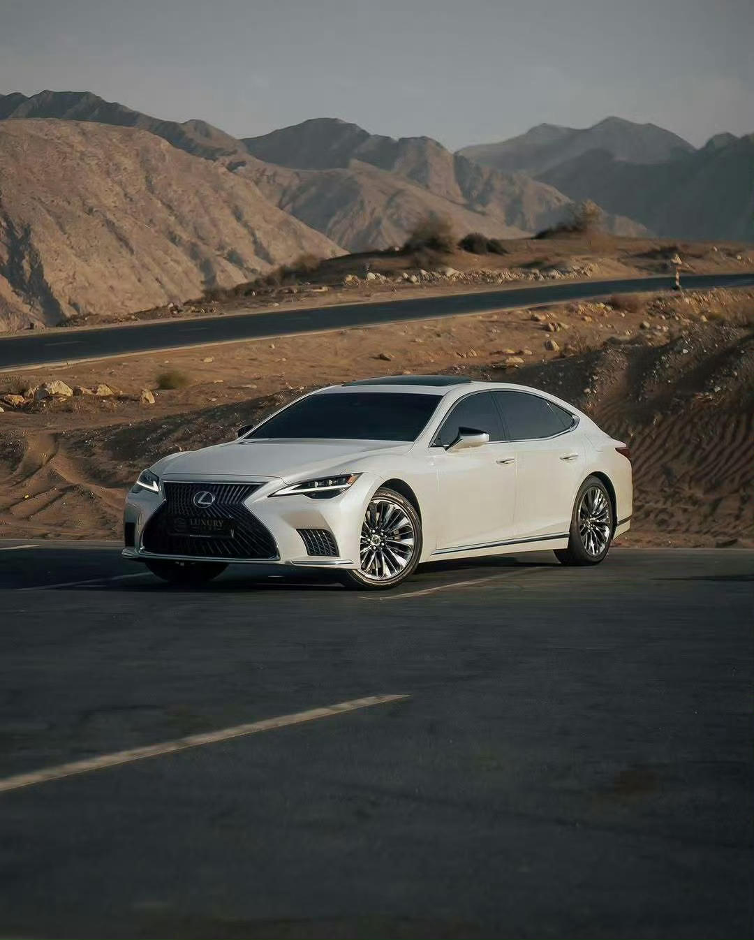 雷克萨斯 LS500 ​​​