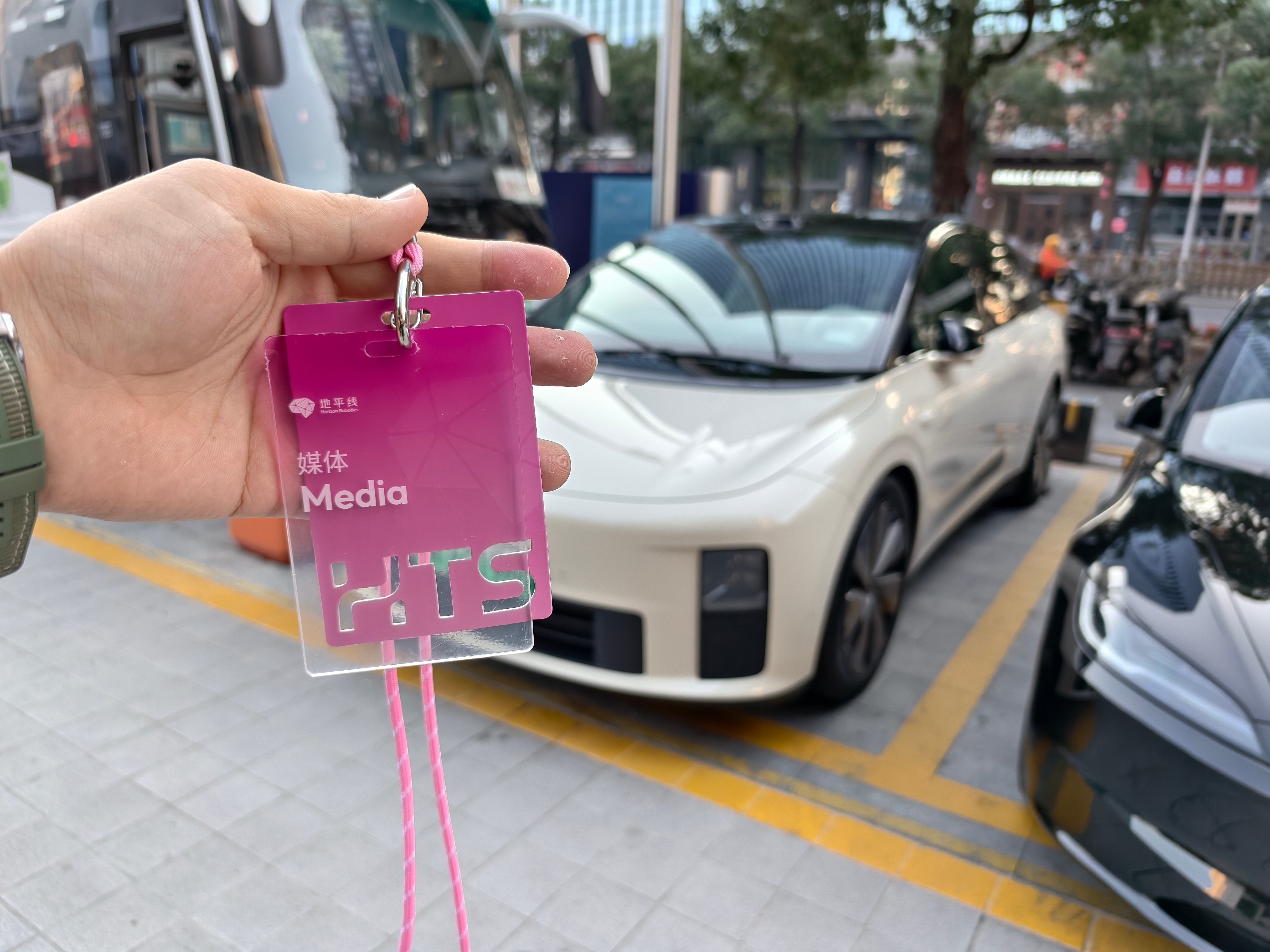 地平线技术生态大会，余凯要讲一个半小时，准备好辅助驾驶信息流大瀑布了吗？2025