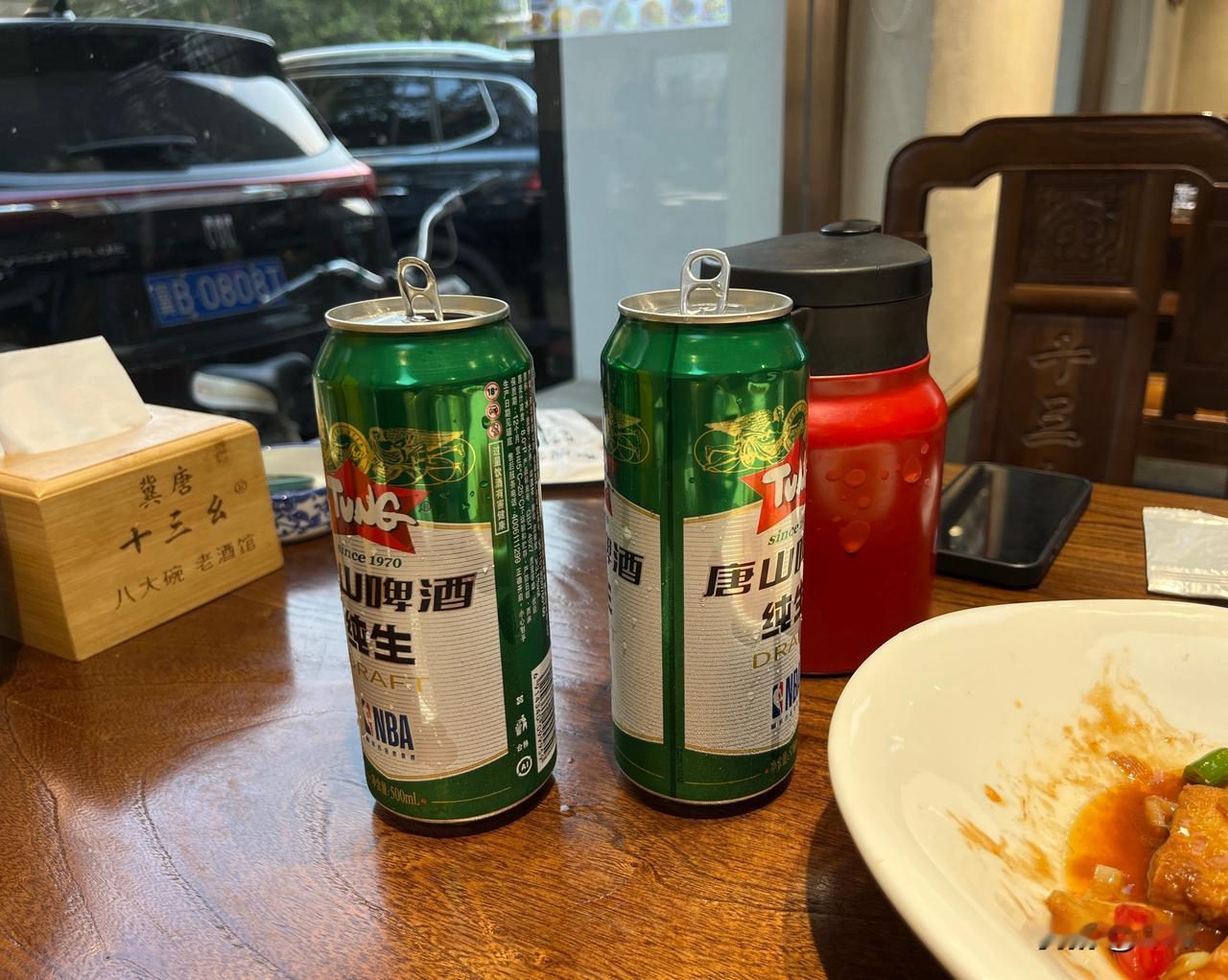 为了减肥，坚持了一个星期没喝啤酒，肚子真的小了点，今天忍不住了，开荤了一口气整了