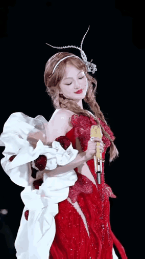 张韶涵出场从来没输过，总是美美哒。
张韶涵的设计团队个个都是顶尖的高手，无论是她