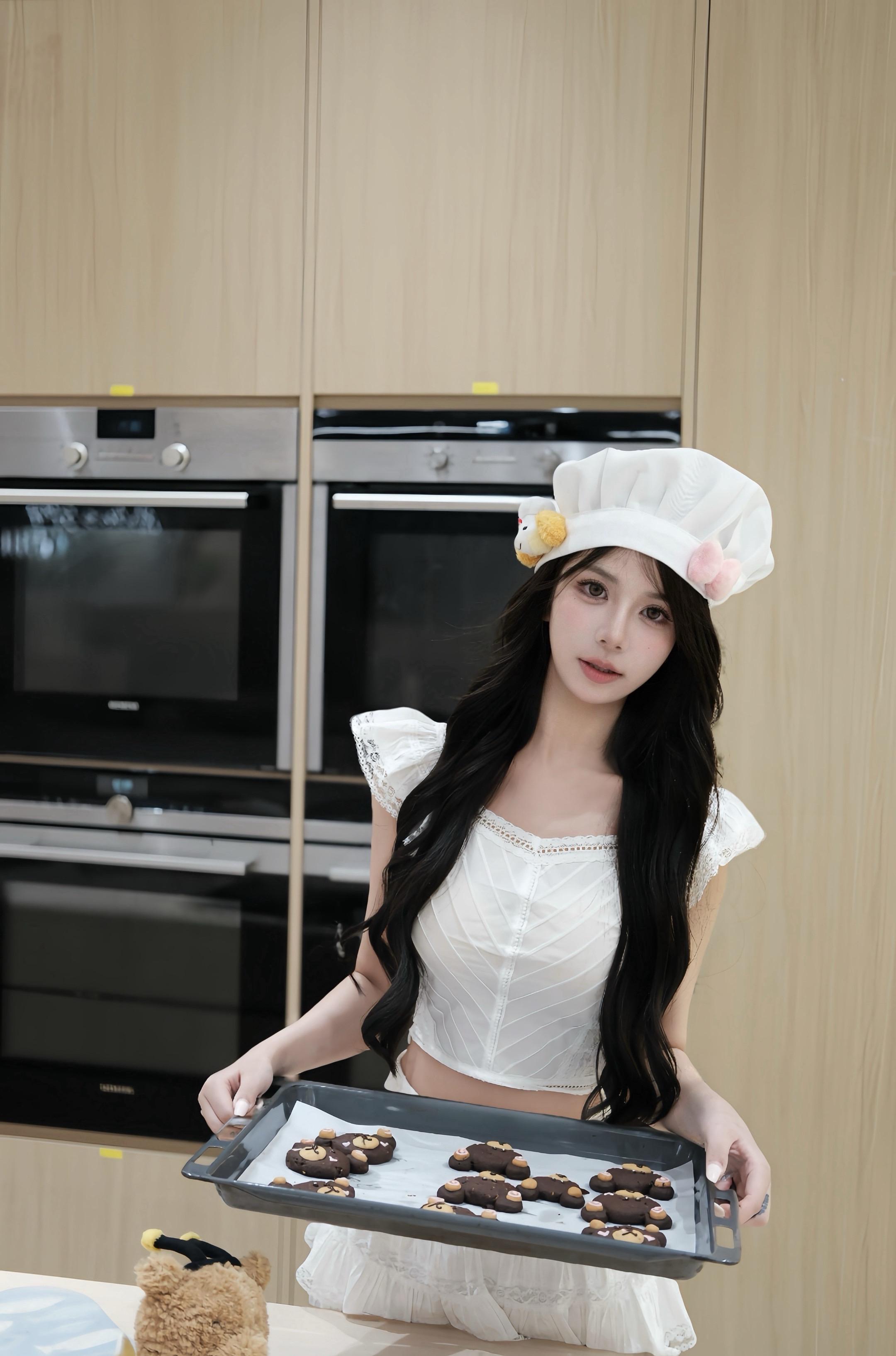 我给你的那包小熊饼干你也给她们了？