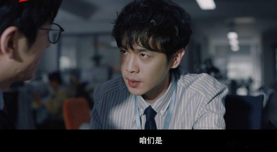 刚开始看不惯抢功，后来学会抢功；刚开始讨厌领导画饼，后来自己也开始给下属讲"未来