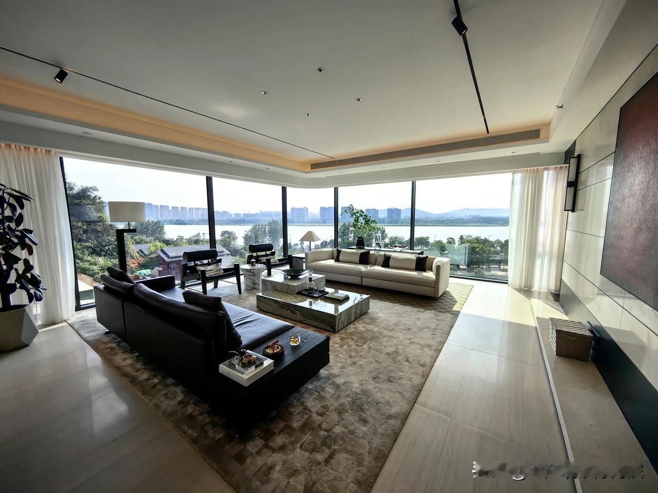 绿城的无界概念，中央车站和城市甲板，会成为行业的新学习对象，长沙第一豪宅[强]