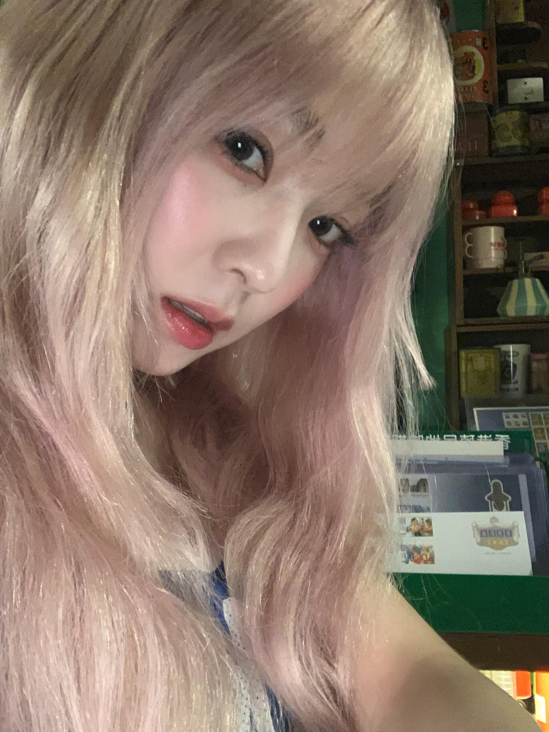 你的粉发我的粉发好像不一样[色] ​​​