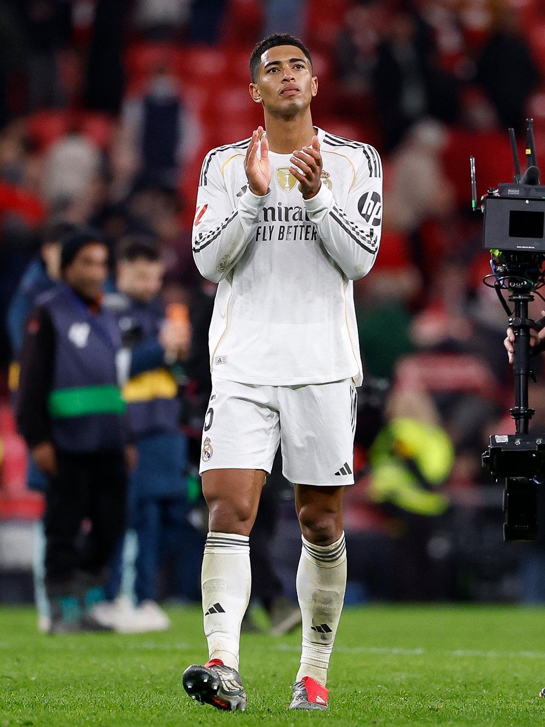 贝林厄姆vs毕尔巴鄂竞技：• 74 次触球• 52/56 次传球成功 (93%)