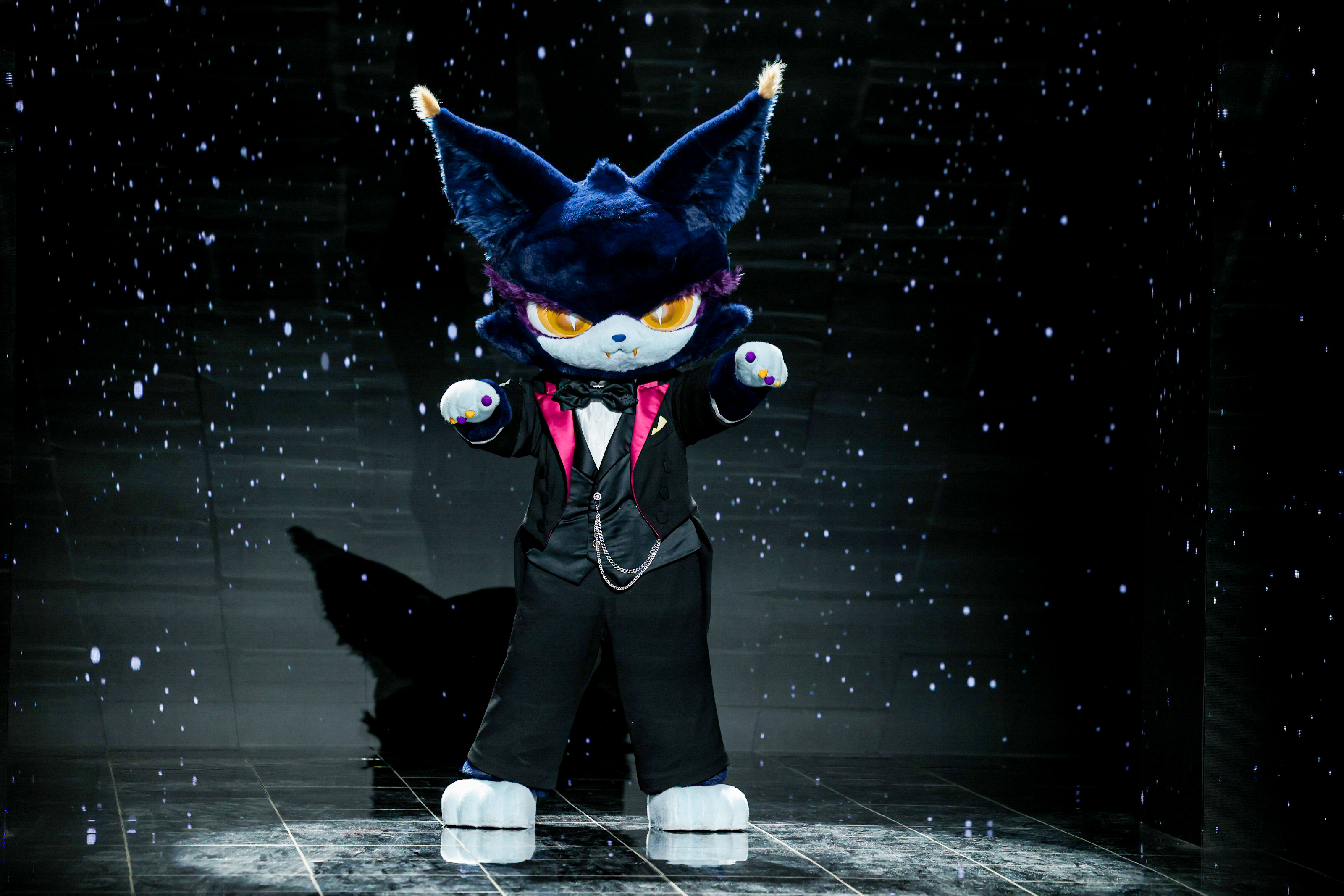 喵娲娲亮相微博之夜 星光熠熠的微博之夜，喵小金来啦！本想与伙伴们组团共赴盛典，奈