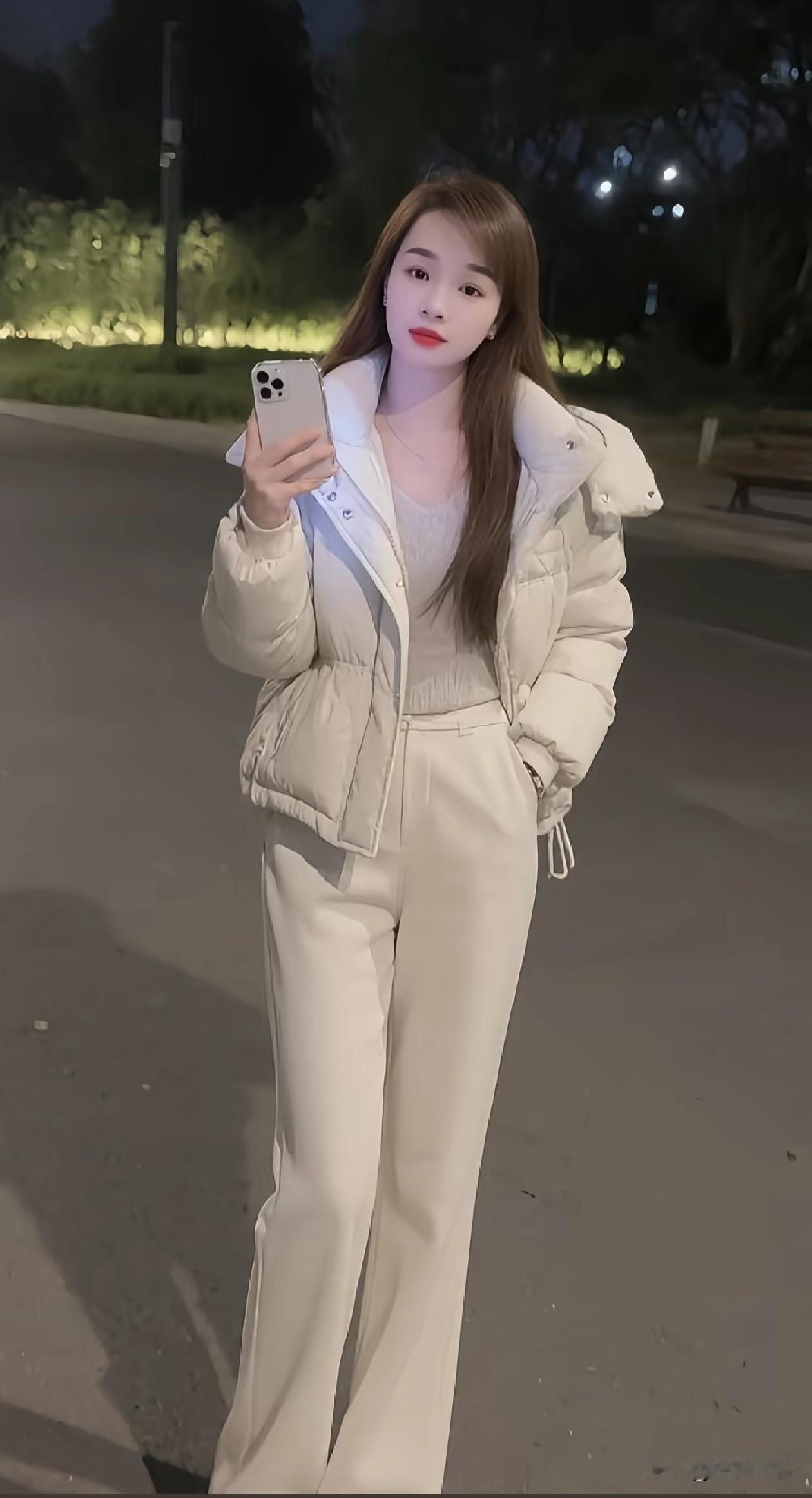 今年的冬天，少了些寒冷，多了些暖意，心也跟着柔软起来。