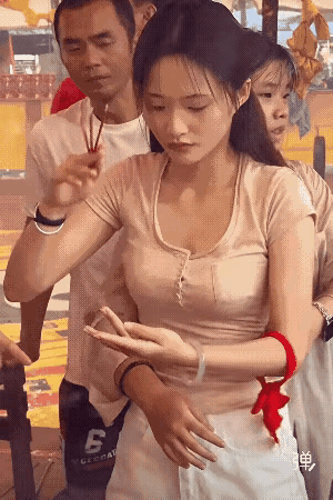 这是什么仪式，谁来科普一下，听说是潮汕地区那边的？